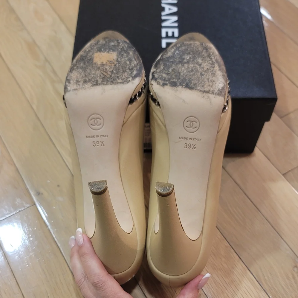 Chanel Lambskin Beige/Black Women's Shoes 39.5 - Picture 7 of 8